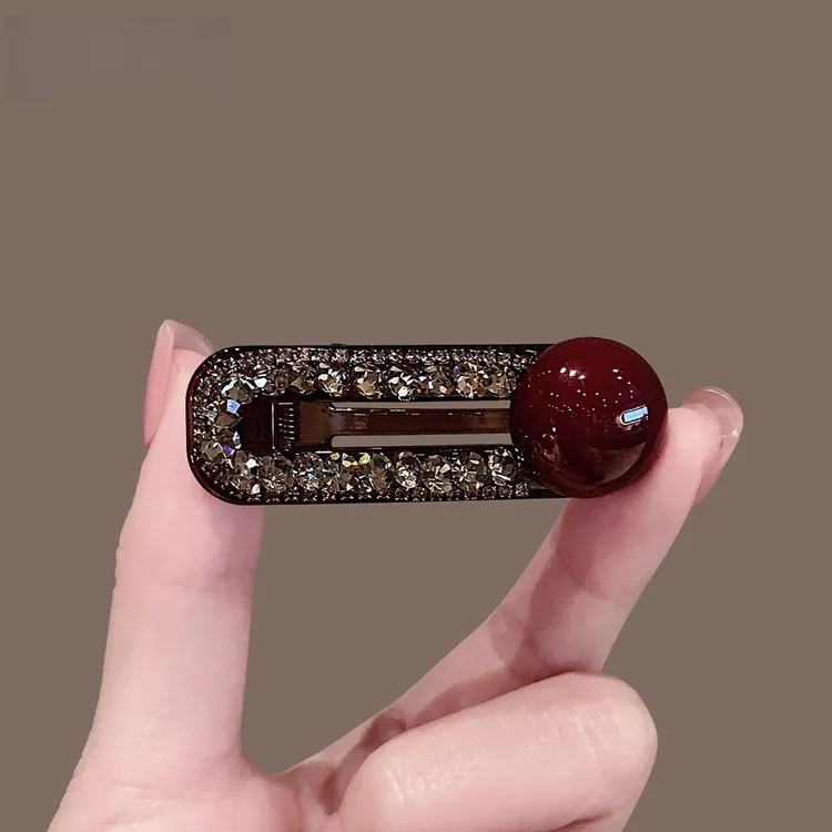 闪耀水钻圆珠发夹女新款高级感刘海侧边夹精致发卡百搭碎发鸭嘴夹