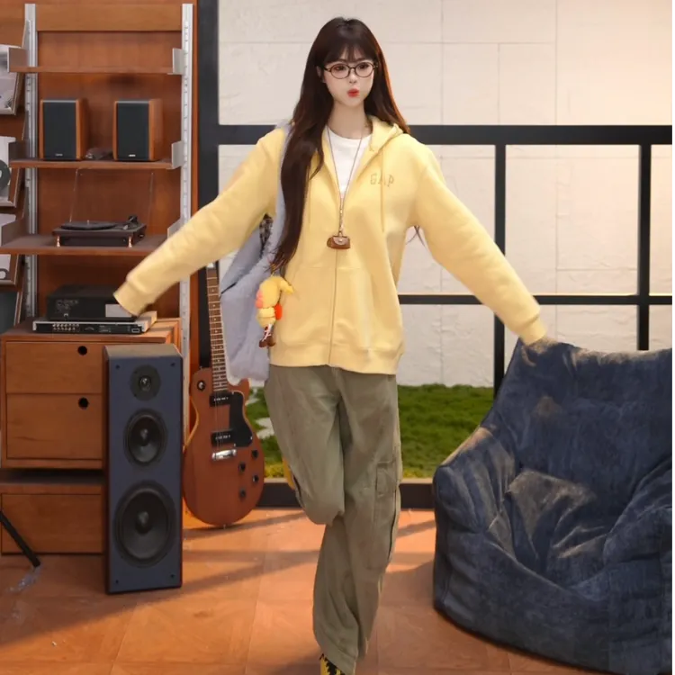 Gap男女装2025冬季新款logo斑驳印花抓绒宽松连帽衫卫衣831645