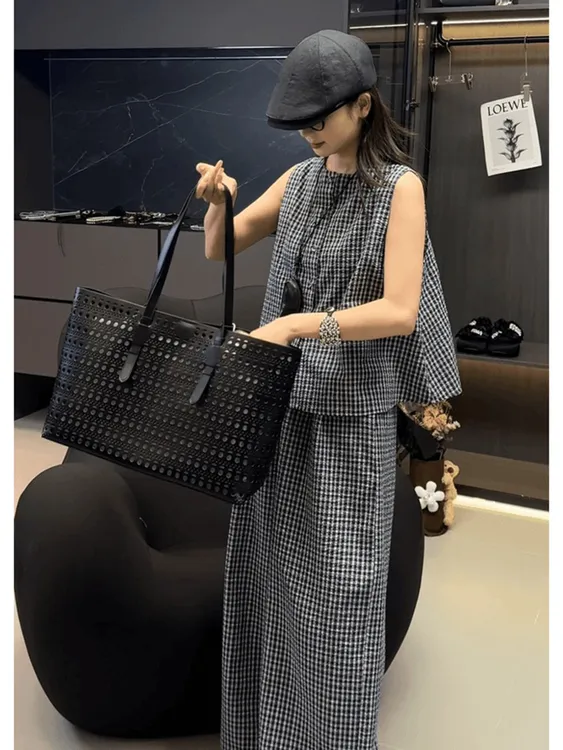 2025超火夏装一整套轻奢高级炸街减龄洋气时尚格子无袖衬衫套装裤