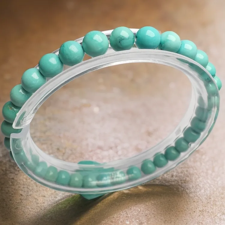 串清新色系，灵动感，天然松绿手串走单，直径5mm➕，重8.4克