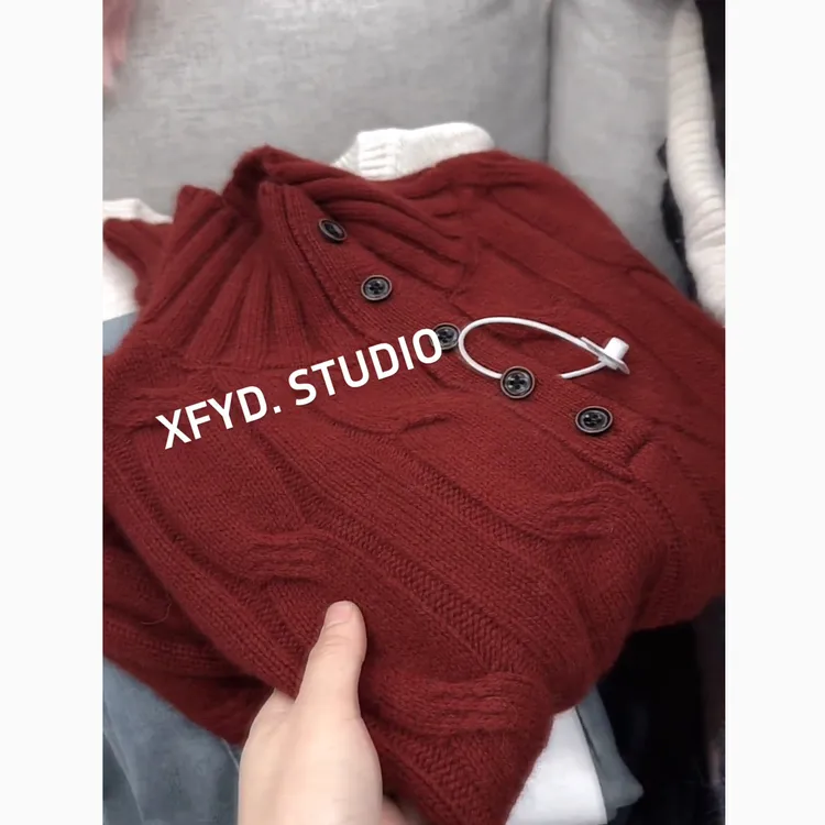 2026秋冬新款休闲百搭立领针织红色时尚开衫女高级感小众显瘦上衣