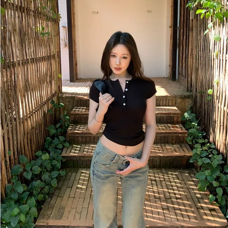 简约灰色黑色短袖正肩T恤女装夏季收腰显瘦百搭小众短款上衣ins潮