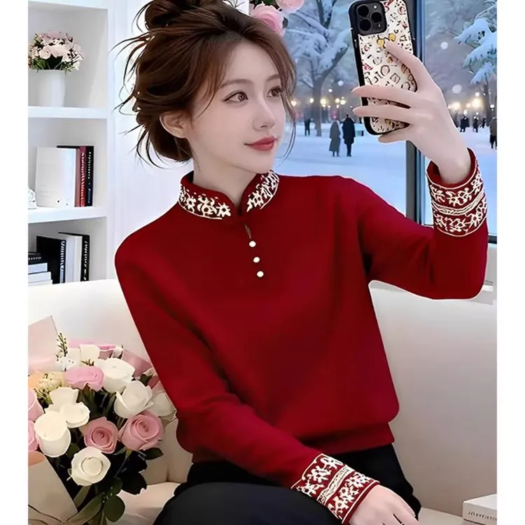 小个子新年战袍穿搭红色刺绣针织衫女装新款巨好看气质长袖上衣潮