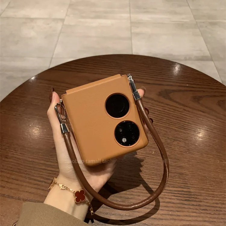 棕色皮纹手提链适用华为pocket2手机壳novaflip高级感秋冬款翻盖