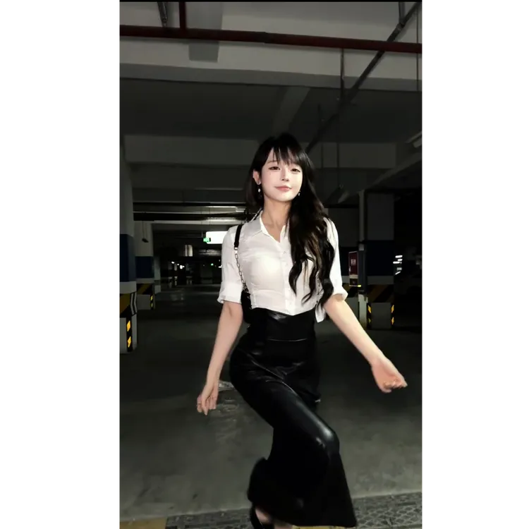纯欲高智感御姐职业白色衬衫女辣妹显瘦黑色皮裙两件套装