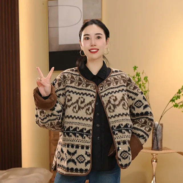 BEIJU 2025新款费尔岛风棉衣女宽松圆领长袖花色时尚棉服外套2077