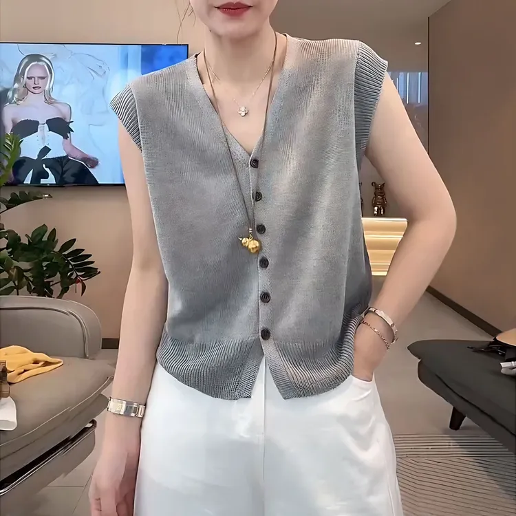 夏季赴约极简女装纯色气质V领针织短袖T恤2025时尚洋气开衫上衣潮