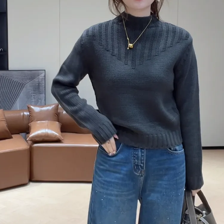 2025冬季简约韩系长袖针织毛衣百搭套头保暖上衣 针织打底衫