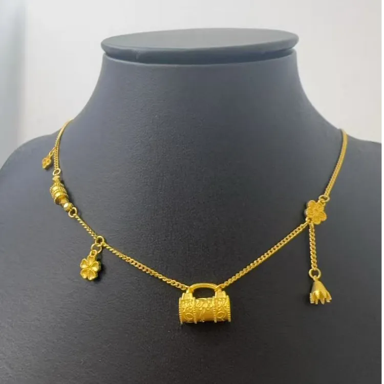 金囍库时尚黄金足金精品工艺精致锁包轻奢