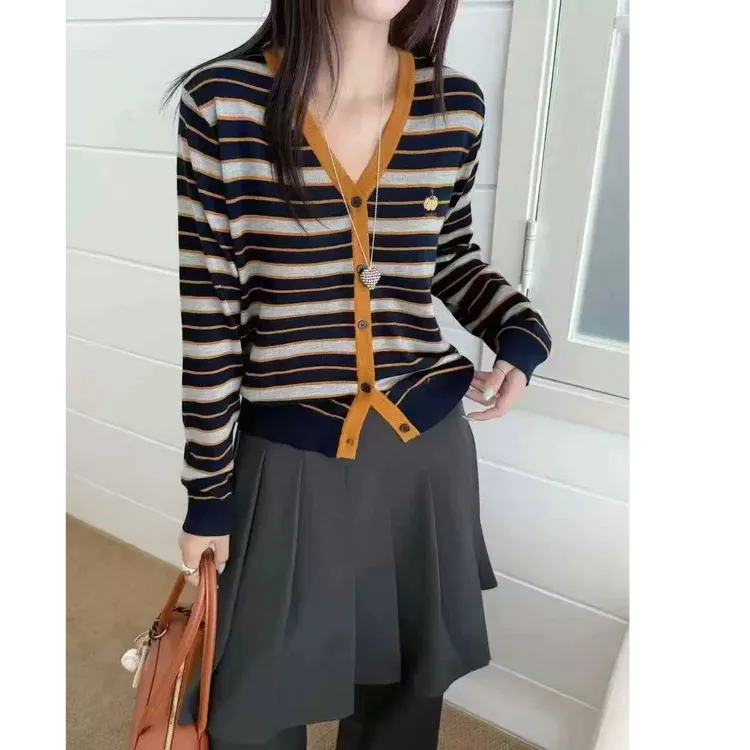 秋季韩版小南瓜刺绣条纹撞色针织衫V领开衫百搭宽松上衣女1309