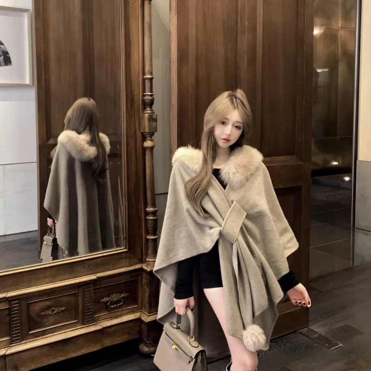 法式娇娇斗篷毛领毛呢披肩大衣气质毛领俏皮暖暖宽松百搭外套