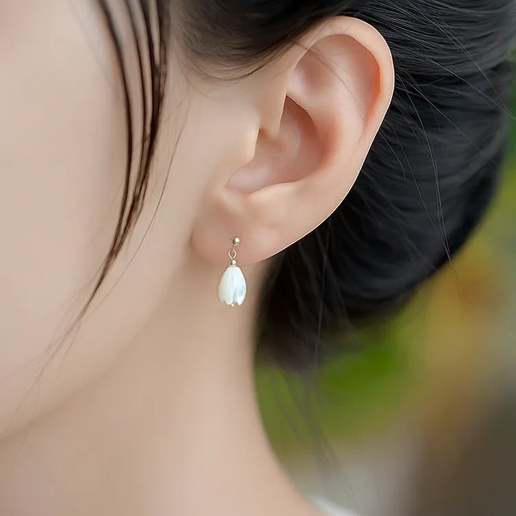 铜合金耳饰 白兰花气质冷淡风耳环女2025新款爆款轻奢小众耳钉