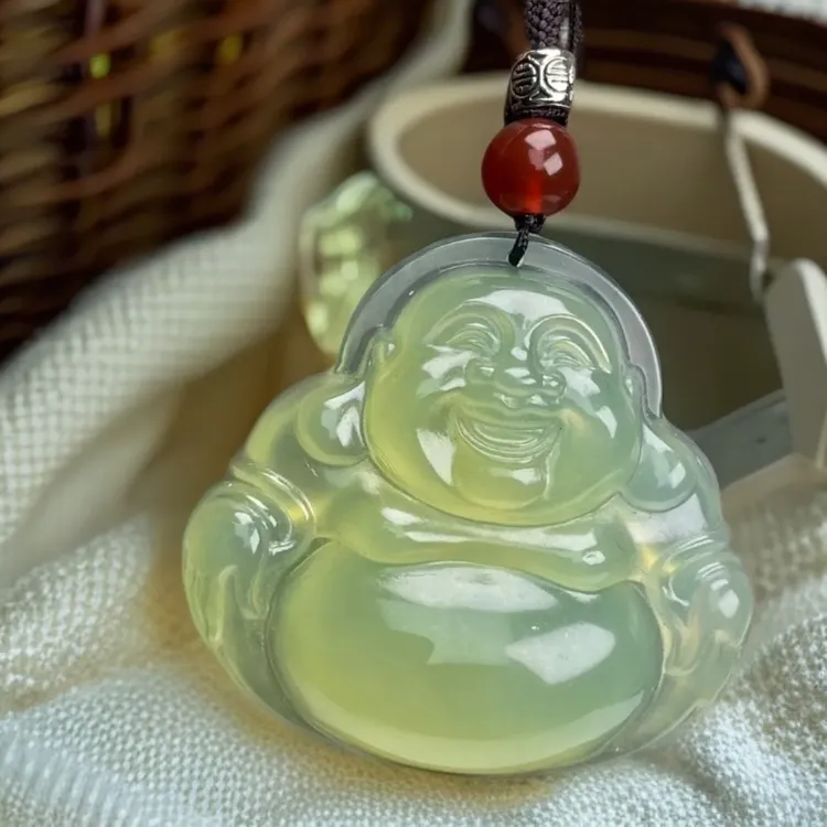 天然岫玉绿冰葡萄肉佛公双面精美吊坠