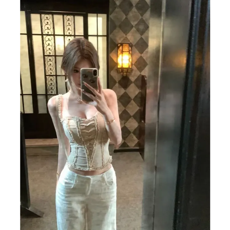 【爱丽丝游】2025夏季蝴蝶结吊带设计感纯欲修身短款上衣配休闲裤子