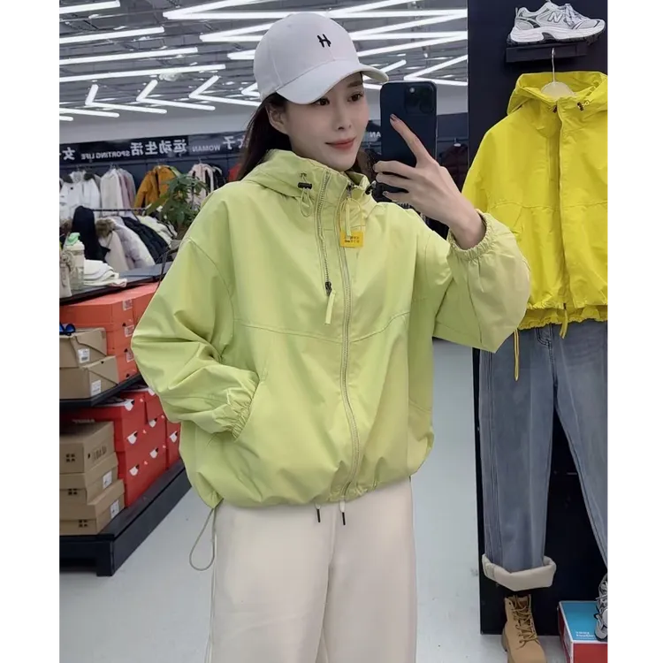2025春季新款冲锋衣外套女短款上衣女简约帅气小个子时髦工装夹克