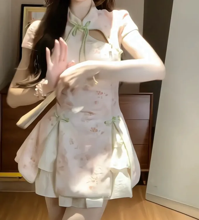 桃枝凝翠 夏季新款国风新中式设计感洋气温婉大方飞飞袖上衣短裙