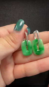 【闪购商品】翡翠耳环18K金镶嵌027福贝一对