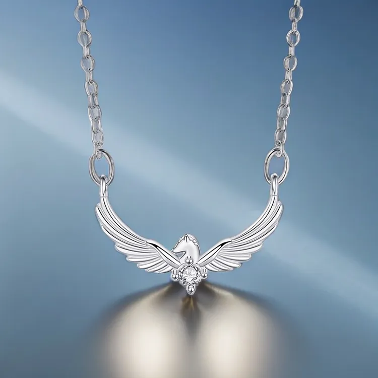 不锈钢锆石吊坠 生肖马系列天马项链女精致小众个性锆石锁骨链