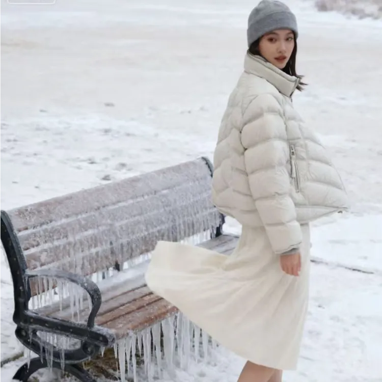 90绒轻薄减龄显瘦保暖加厚户外2025新款羽绒服女