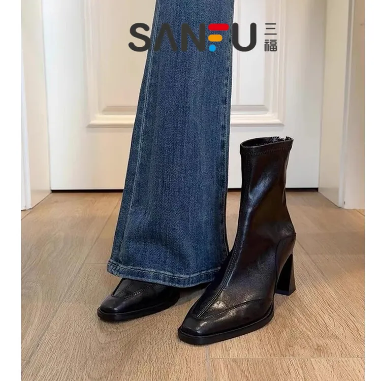 三福韩版高跟方头瘦瘦靴短靴女秋季粗跟复古马丁靴英伦风短筒单靴