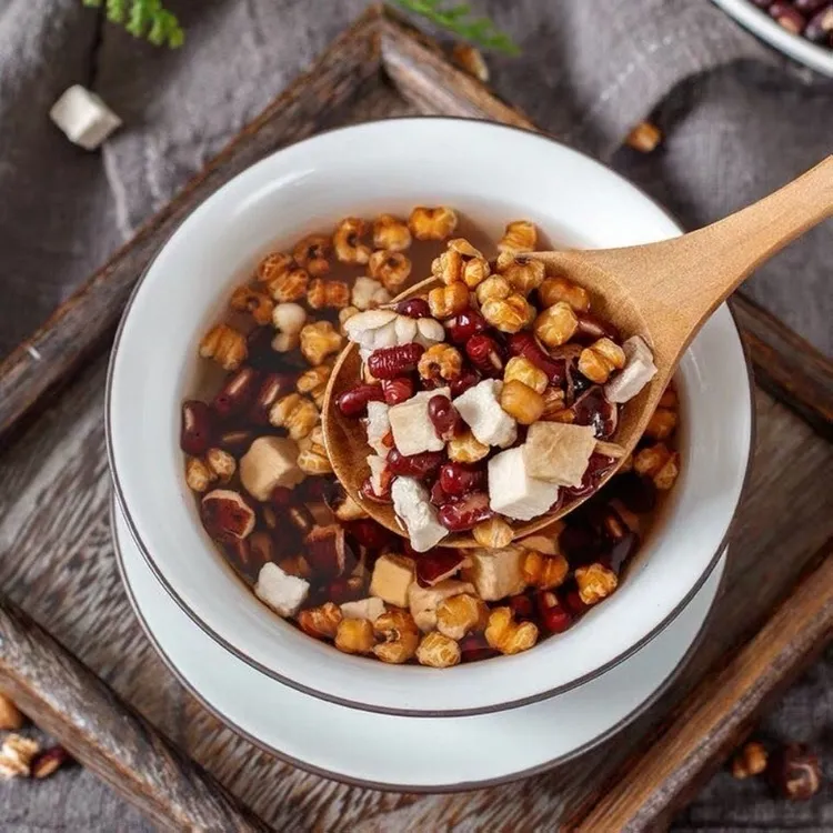 精选红豆薏米芡实茶