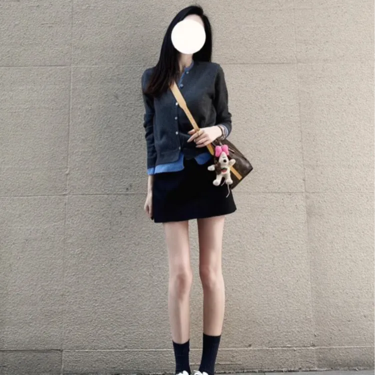 2025新款韩系气质休闲减龄假两件拼接上衣小个子修身显瘦短款短裙