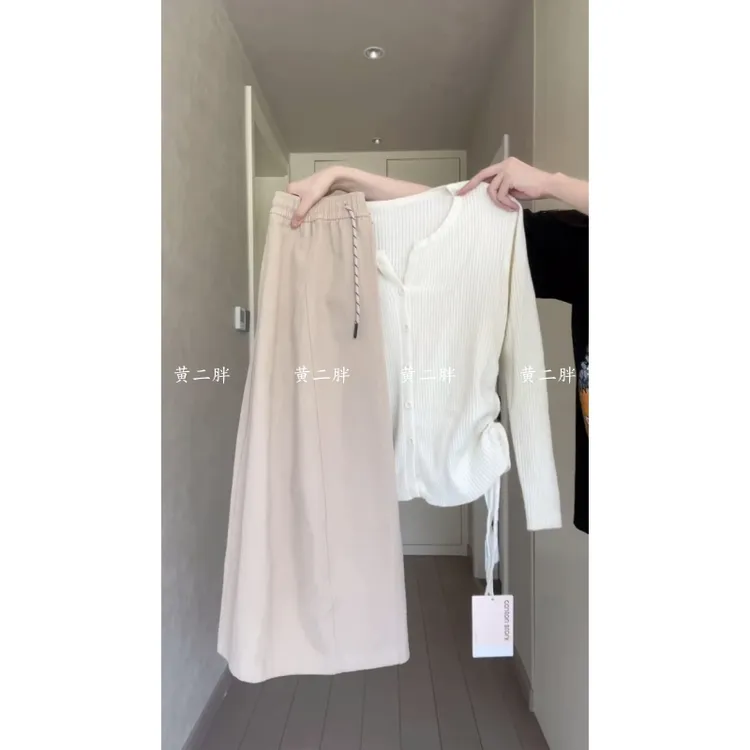 韩版简约单排扣长袖针织开衫女秋季新款休闲显瘦百搭上衣+工装裙