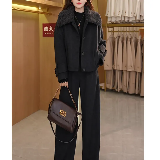 2025秋冬季【羊毛夹棉毛妮外套+加绒裤子】翻领毛绒时尚套装