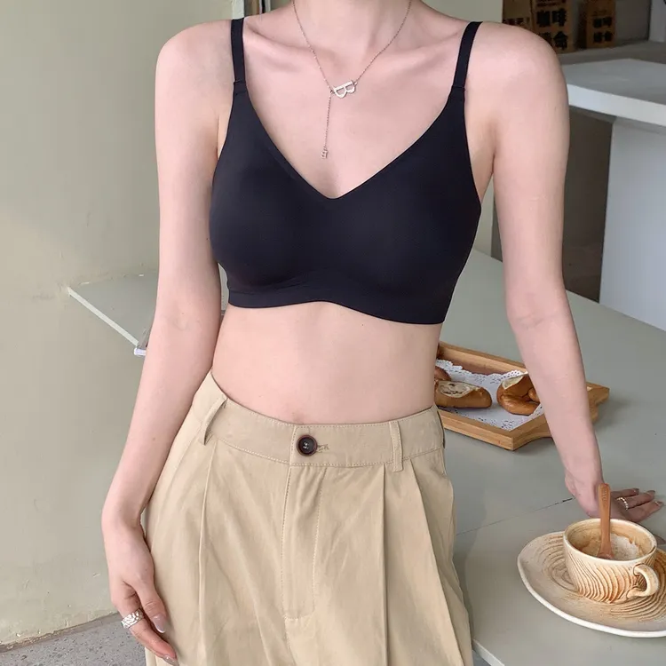 黛伊婕【欧若风】白T不透粉底液全固定杯无痕内衣隐形吊带背心