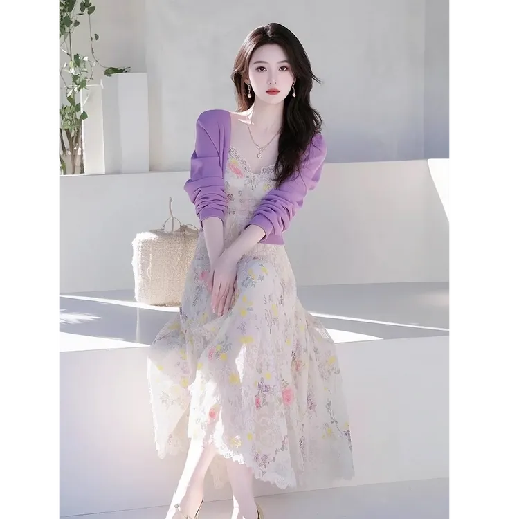 2025早春新款超好看法式度假风白色碎花吊带连衣裙搭配开衫套装女
