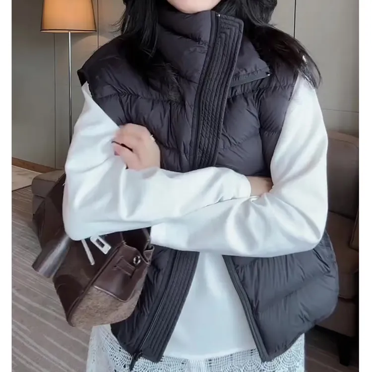 90白鸭绒秋冬新款大码女装无袖马甲外穿搭配拉链面包服羽绒服