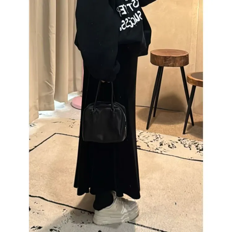晶咕佳佳【小鱼尾】黑色丝绒大摆量鱼尾半身长裙显瘦气质秋冬宽松