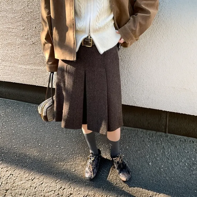 暖棕斜纹肌理A字百褶裙女冬季新款复古百搭高腰遮胯毛呢半身裙