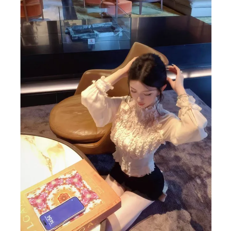 法式富家千金宫廷风设计衬衫女高级感洋气上衣配显瘦高腰短裙套装