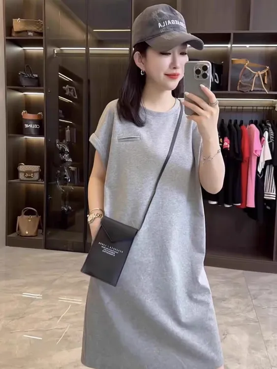 欧货时尚宽松休闲连衣裙女2025夏季新款显瘦直筒裙中长款T恤裙子