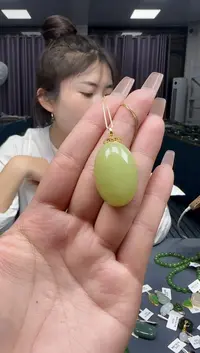【闪购商品】和田玉挂件18K金镶嵌1