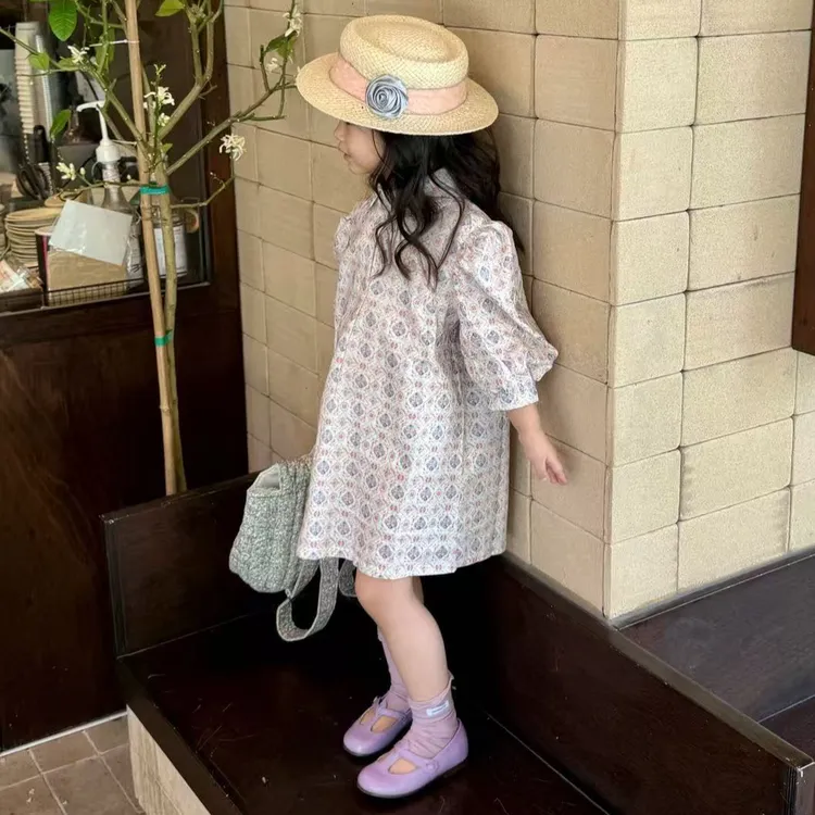 小思家2025夏季新款韩版复古洋气女宝连衣裙碎花翻领七分袖连衣裙