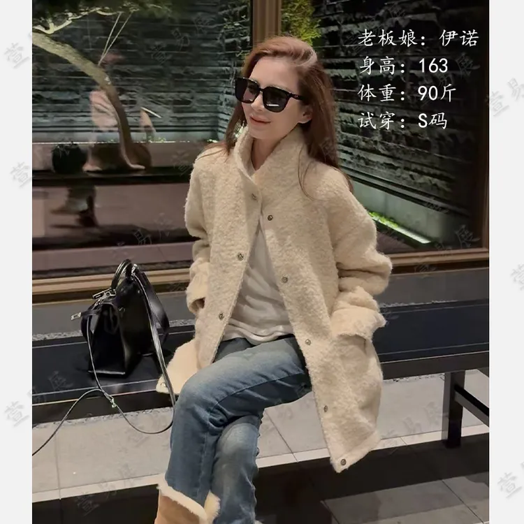 萱易展-“雪夜仁川”羊毛加厚保暖松软定制浮雕扣显瘦外套-WT120101