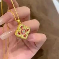 铜合金项链 2025新款爆款幸运草挂坠锁骨链黄金色小众四叶草项链