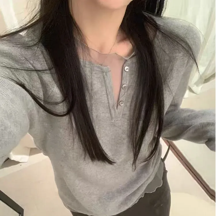 韩版高级感V领网纱拼接假两件长袖女2025冬新款气质显瘦内搭上衣