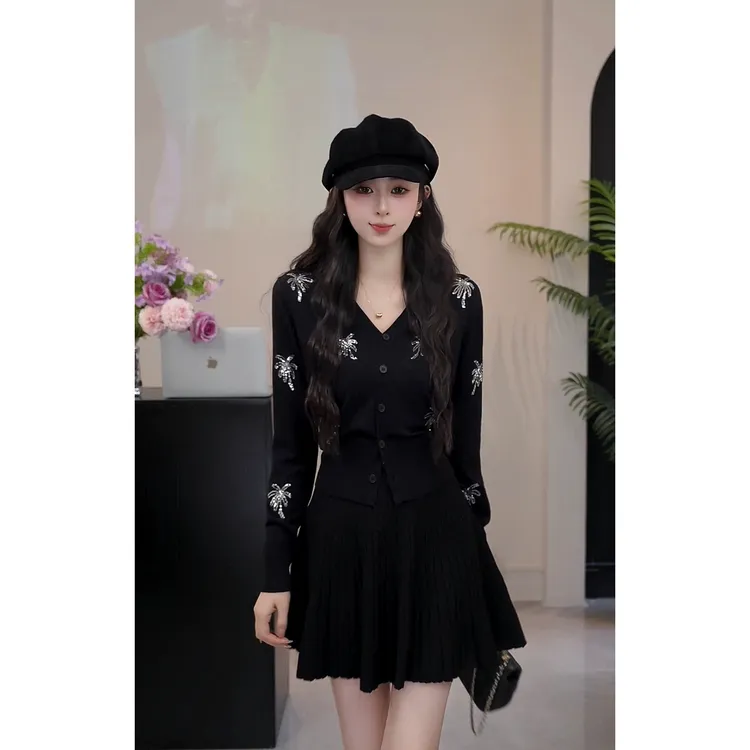 YUANLIANSU/圆脸酥【霓裳依然】重工V领亮片针织开衫+百搭半身裙女