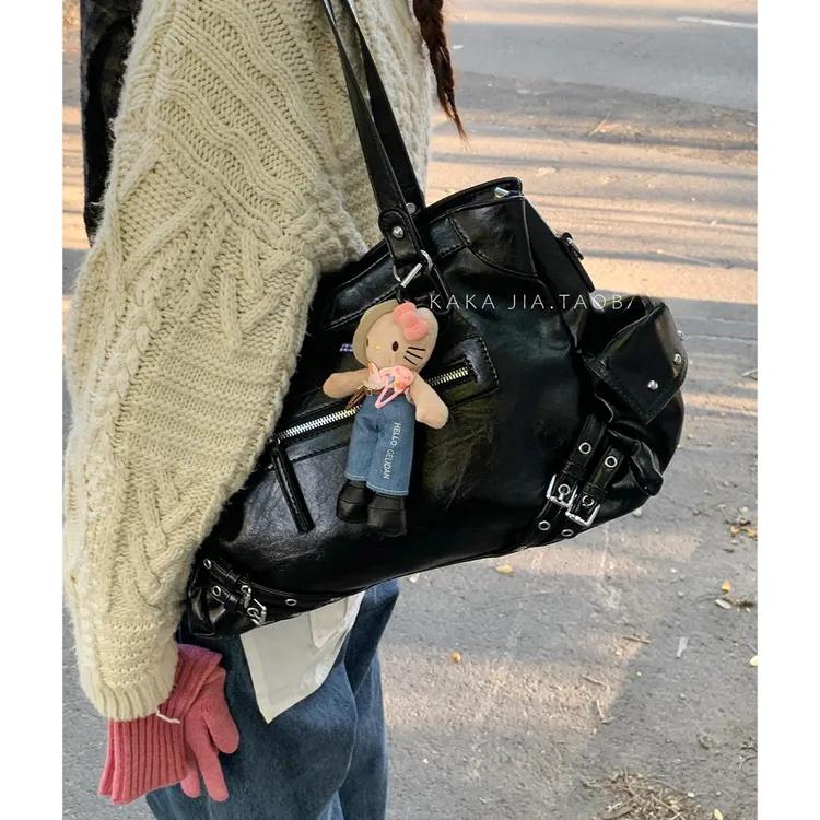 古着机车包包女款爆款2025新款秋冬复古高级感单肩包百搭通勤包