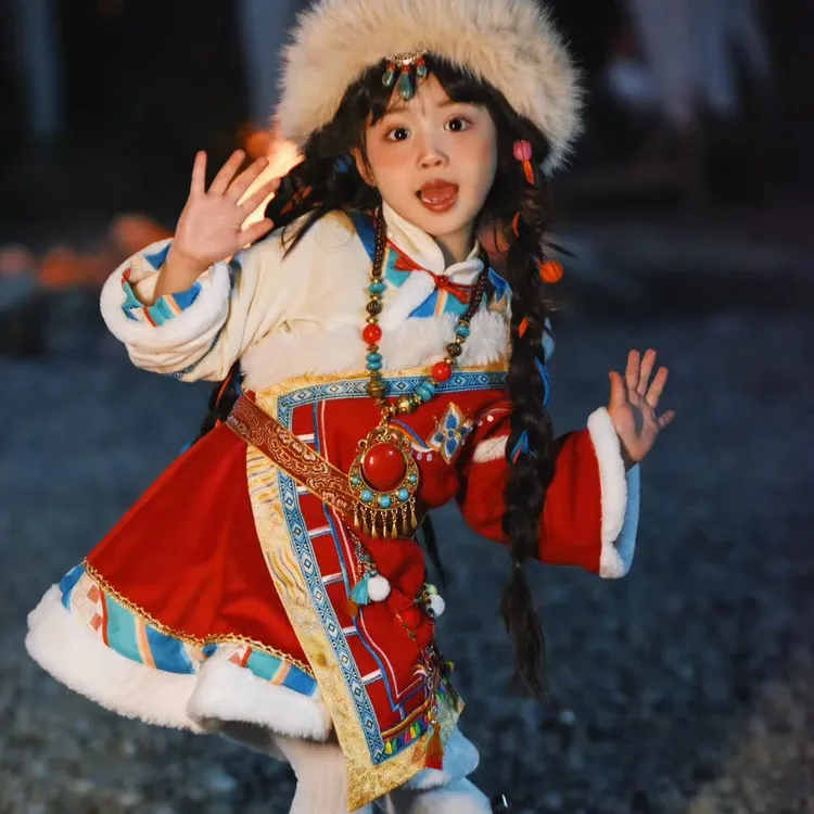 冬款女童民族风服饰2024冬改良款藏族童装加绒拜年服