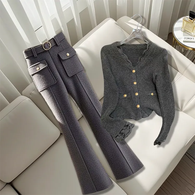 秋季穿搭一整套法式蕾丝花边气质打底针织衫加绒加厚喇叭裤套装女