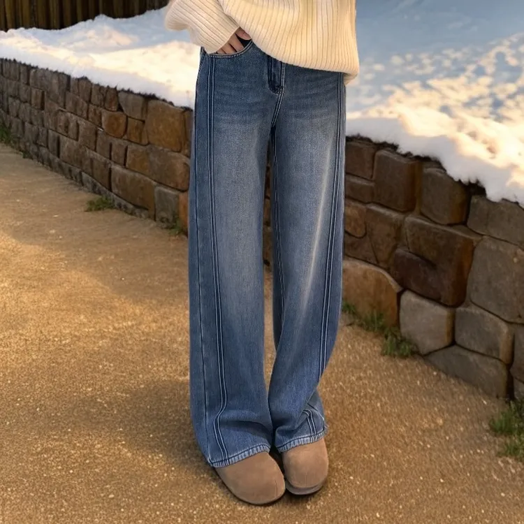 宿慕SUMU加绒阔腿牛仔裤女裤2025冬季新款显瘦直筒牛仔长裤35105