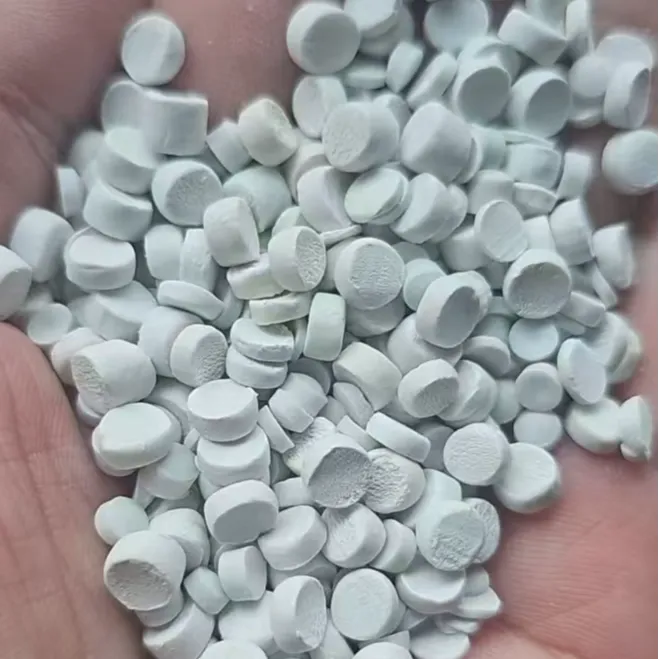 碳酸钙母粒PE含量30%适合吹膜管道改性铝板材等填充