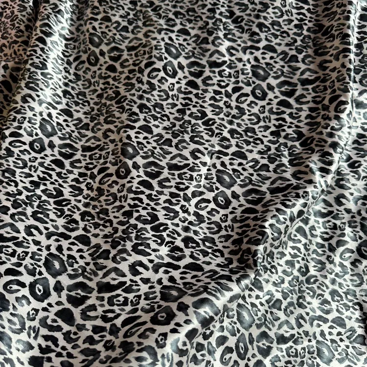 TIGIR GULLUK TAWA 布料