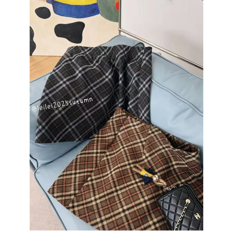 晶咕【克里斯汀】韩系毛呢格纹A字半身裙百搭格子