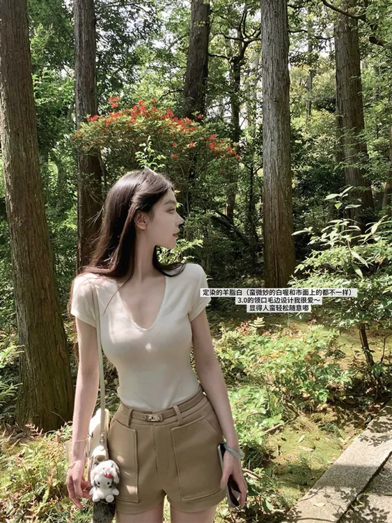 79天丝17羊毛三色基础款T 上身超舒服  颜色嫩嫩 小众修身设计感