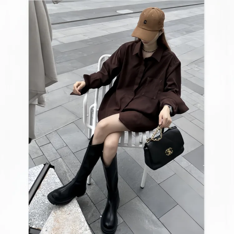 复古深棕色灯芯绒衬衫+PU皮短裤女秋冬百搭宽松显瘦休闲两件套装